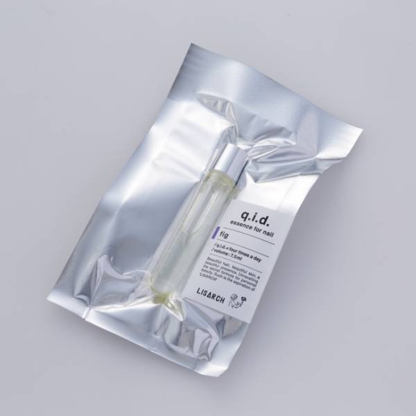 爪先のケアに「LISARCH」のオーガニックネイルオイルを！