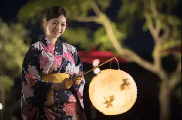 【青森】風鈴の音色で涼を感じる「きろかろ散歩」