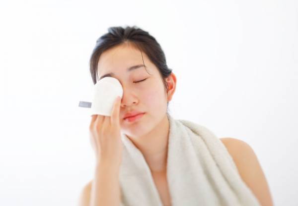 国産シルク100％！「iimin 洗顔ミトン」で1日のはじまりを上質なものへ