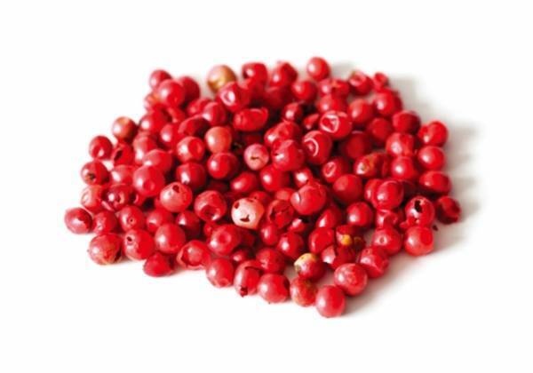 【メルヴィータ】ピンクのオーガニックボディオイルで頑固なセルライトを撃退！