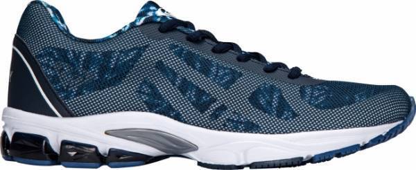 機能とデザインの両立！ROXYのランニングシューズ「FLY OUT」