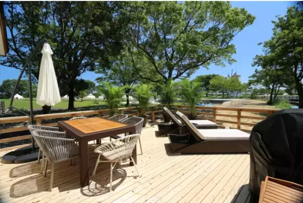 レイクサイドグランピングスポット「STAGEX高島」オープン