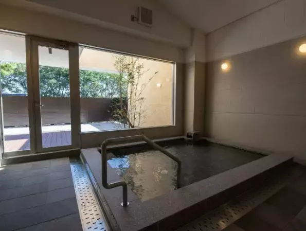 レイクサイドグランピングスポット「STAGEX高島」オープン