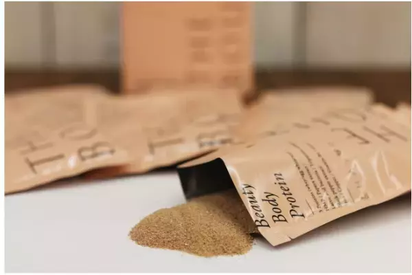 パーソナルトレーナーが監修した「美容プロテイン」