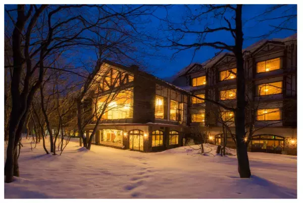 【青森】「氷瀑ライトアップツアー」が12月より実施