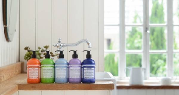 【日本初上陸】天然由来100％！ドクターブロナーのオーガニックシュガーソープ