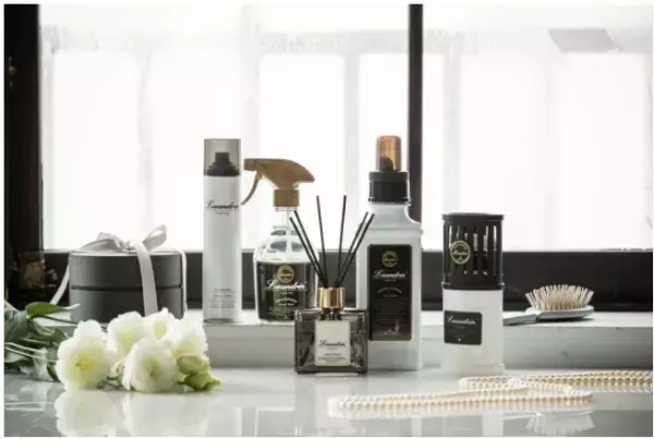 「アロマティックウード」の香りを楽しめる新製品