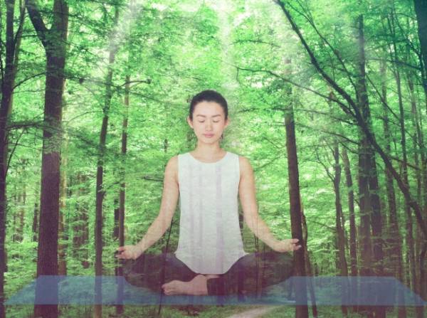 アロマヒーリングヨガで心と身体をリラックス！ルネサンス春の新プログラム