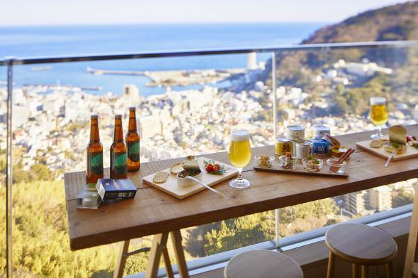 【星野リゾート】海を眺めながら100種類の缶詰とクラフトビールを楽しもう！