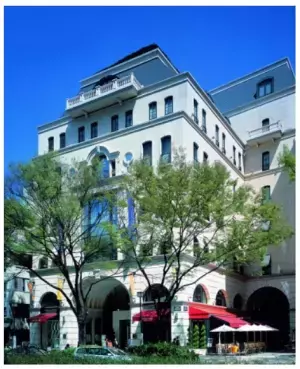 「アニヴェルセル表参道」がリニューアル