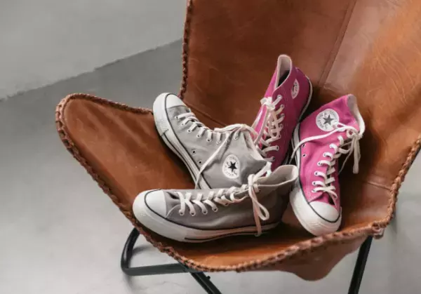 廃棄食材で染め上げた、サステナブルなコンバース！