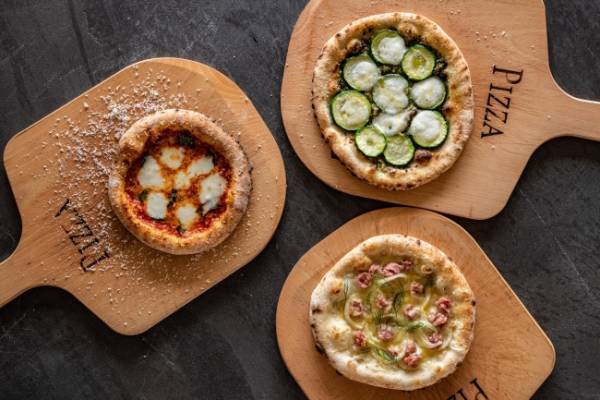 屋外テラス＆芝生のピクニック！KURKKU FIELDSで楽しむ外ごはん