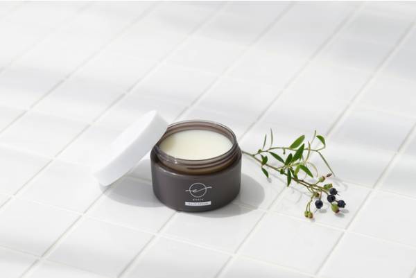 サロン品質の「ennic」より、100％天然由来のマルチバームセラム誕生