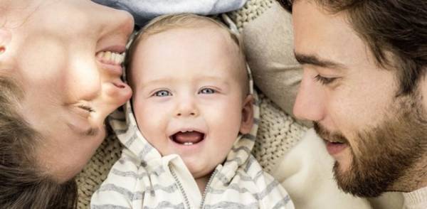 「ヴェレダ」マッサージオイル付きのベビーマッサージセミナーを開催