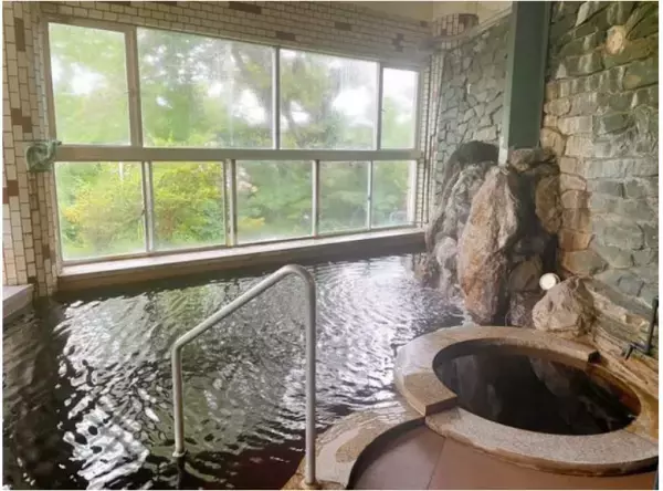 自然豊かな亀山湖畔で、癒しの休日を過ごすプランが登場