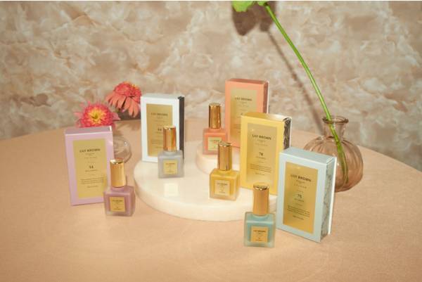 「LILY BROWN」×「to/one」初コラボ！ヴィンテージカラーネイル新登場