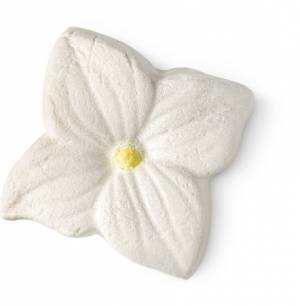 一足先にぽかぽか春気分のバスタイム！ 「LUSH」スプリングコレクション発売