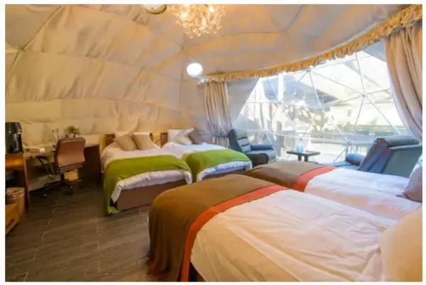 日本初「掛け流し露天風呂」完備のグランピング施設