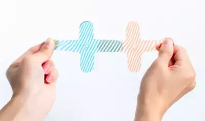 体温を感知してやさしく包み込む新素材「HUMOFIT(R)」採用のSTEAM脳育トイ「キャンディぷらす(R)」