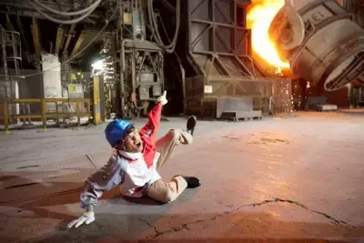 夏休み自由研究コンテストを8月10日から開催！小島よしおさんと 「鉄の身近さと、エコな鉄、鉄のリサイクル性」を学ぼう！