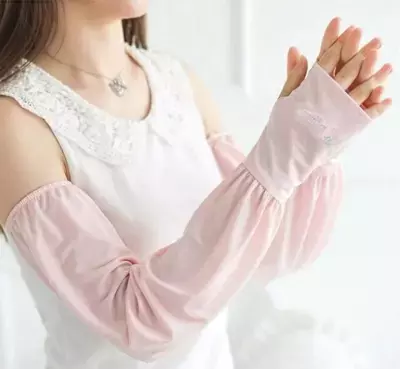 大人気！涼しくおしゃれな「アームカバー」と「接触冷感Tシャツ」