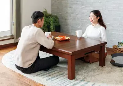 ヤマダオリジナル商品 Wヒーター搭載で伸びる天板「布団レス伸長こたつ」発売！