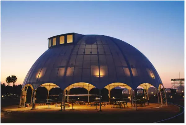 話題の「泊まれる公園」が福岡に上陸！