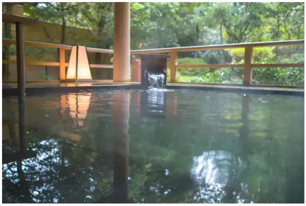 【伊勢市】「露天風呂」完備のグランピング施設がオープン