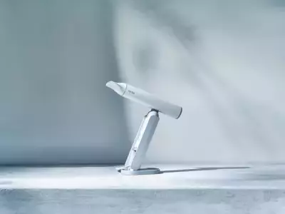 圧倒的な風と軽さを実現した革新的な ドライヤー「Re・De Hairdry」が12/16(金)より発売