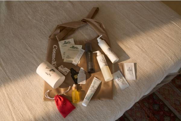 「コスメキッチン」を代表する厳選アイテムがお得な福袋に！WEBで予約もOK