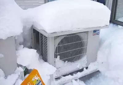 史上最大の寒波到来！雪でエアコンが効かなくなる!?知らないと危ない大雪対策