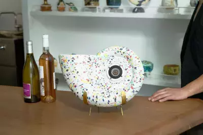 信楽の奇才・山田 浩之の新作展「～あなたに寄り添う アート・スピーカー～『Cave 340』」南青山の白白庵で6月24日(土)から開催！