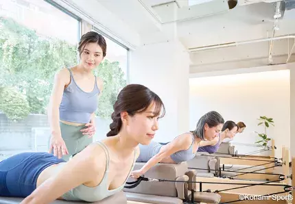 天井ミラーを使った『Pilates Mirror』が神奈川県に2店舗同時オープン