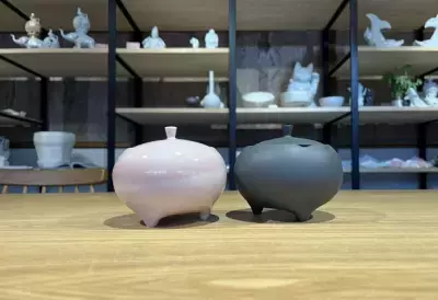 YouTube登録者数3万人超の書家が監修！九谷焼の「墨池(ぼくち)」を4月3日(月)より数量限定発売