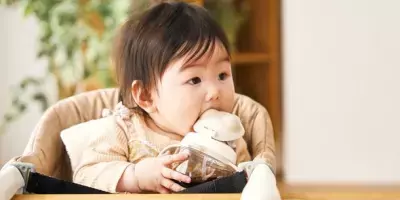 コップ飲み感覚がつかめる！可愛いシルエットのベビー向けストローマグ「あにま～るマグ」が2023年4月中旬発売