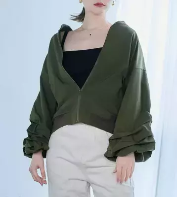 春のレジャーシーンにもぴったり！人気のマウンテンパーカー＆MA-1をピックアップ