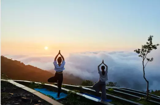 リゾナーレトマム「雲海リトリートステイ」提供