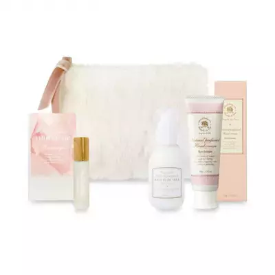 ＜毎年完売＞ボーテ デュ サエの香り豊かなコフレ「お出かけクリスマスコフレ」が今年も登場！ 11月1日数量限定で販売開始