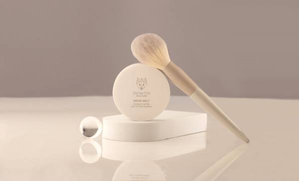 スキンケアブランドだからこそ作れたフェイスパウダー！テカリ知らずのマット肌に