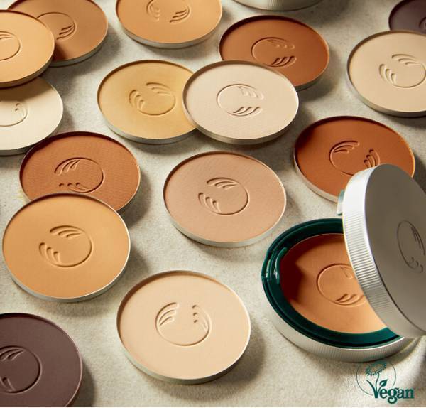 ティーツリーの浄化作用でクリーンな肌へ。THE BODY SHOP新作ファンデ誕生