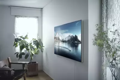 レイアウトに制限が多いテレビ、テーブル、ソファ…解決のカギは「テレビの置き方」にアリ！