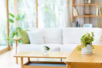 レイアウトに制限が多いテレビ、テーブル、ソファ…解決のカギは「テレビの置き方」にアリ！