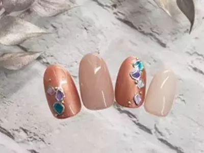 CO2削減・脱プラに貢献！植物由来のヴィーガンネイルチップ「Re:soil」発売