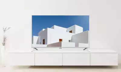 IRIE液晶テレビシリーズの32型/40型にホワイトカラーモデルを追加！8月1日より販売開始