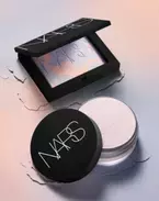 瞬時に完売する「NARS」幻のマーブルパウダー！今年はラベンダーカラーを発売