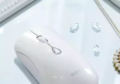 12色誕生石から選べるジュエリーのような 「ワイヤレスマウス」正式発売！大粒4カラットのキュービックジルコニアが輝く　