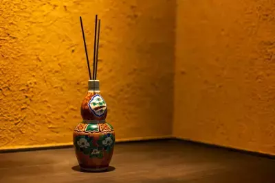 ＼京都の香りをお土産に／滞在を彩るオリジナルアロマの スティックディフューザーを販売開始！