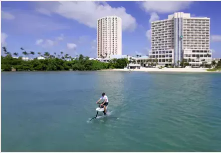 グアム初「絶景海上サイクリング」提供開始！リゾナーレグアム