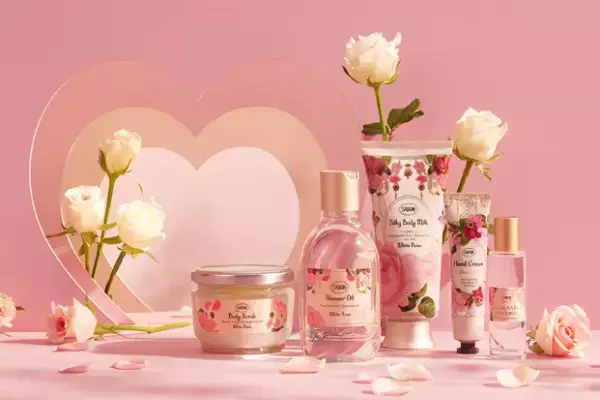 「SABON l’Atelier SPA」が『ホワイト・ローズ』限定メニューを提供