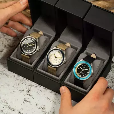 ダイバーズウォッチの「1956 Marine 」に新商品が登場！3色展開のクォーツ式モデルが2月1日発売